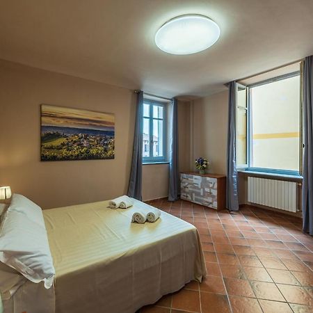 Apartamento Palazzo Ciravegna Alba  Exterior foto