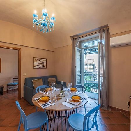 Apartamento Palazzo Ciravegna Alba  Exterior foto