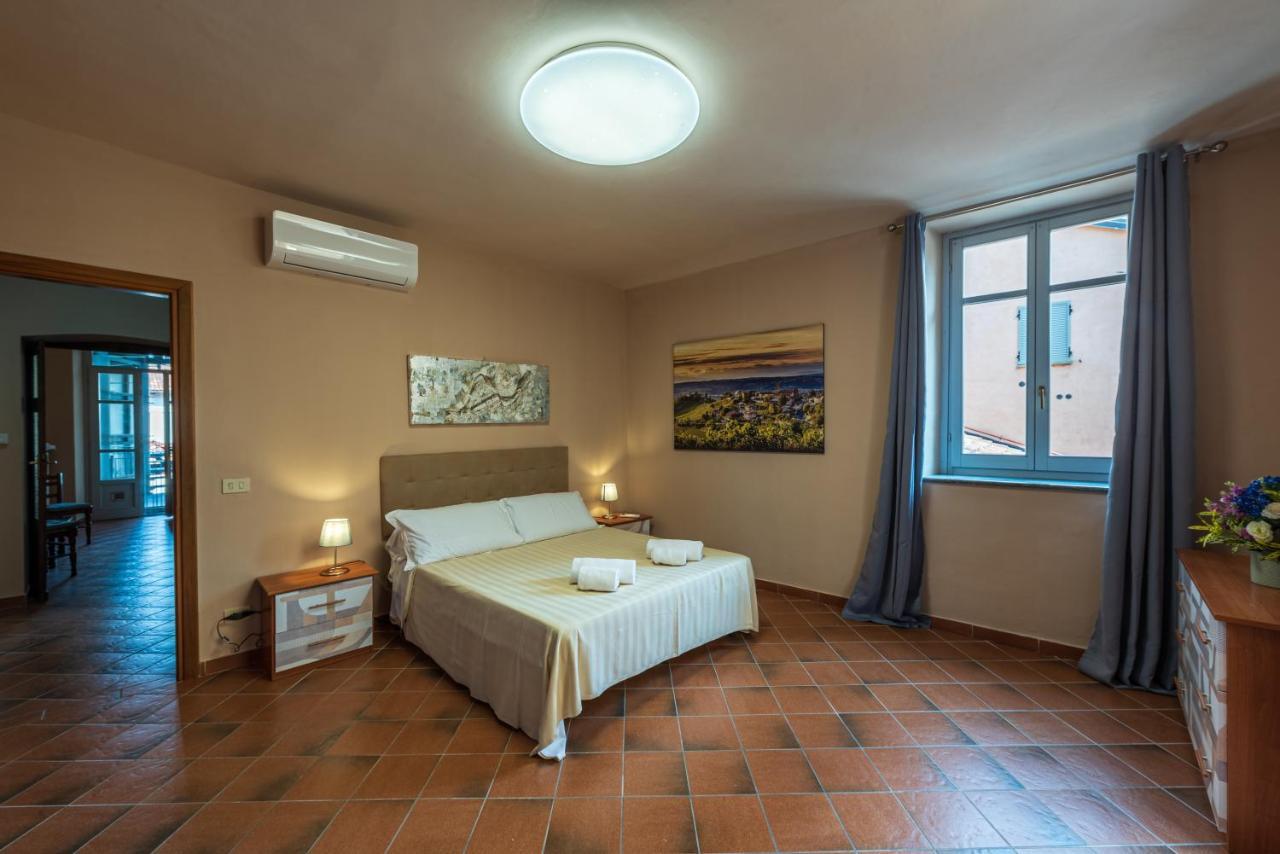 Apartamento Palazzo Ciravegna Alba  Exterior foto